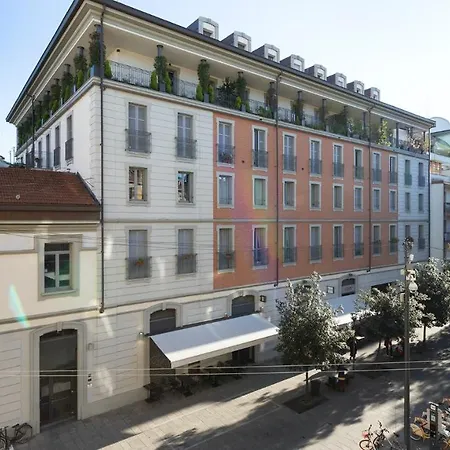 Plum Guide - Due North Lejlighed Milano